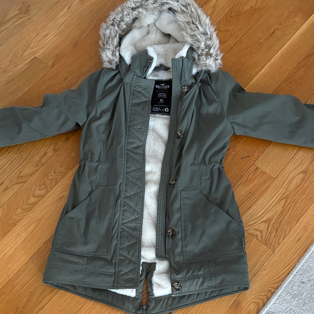 Hollister Women's Olive Utility Jacket with Faux Fur Trim